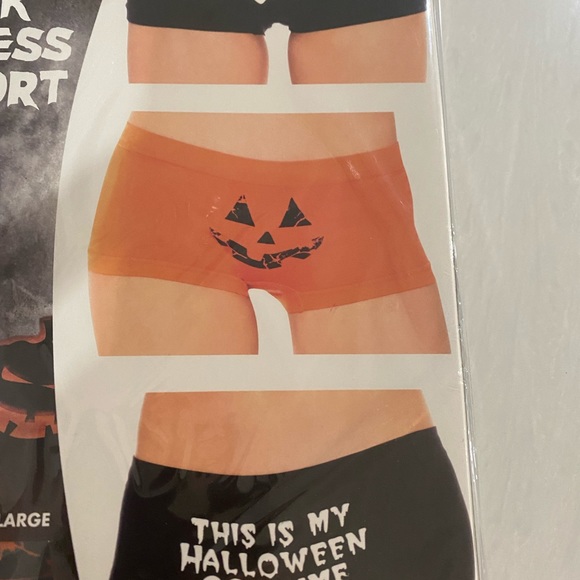 Halloween NEW In Package- 3 Different Boy shorts! Size Small - Picture 2 of 5